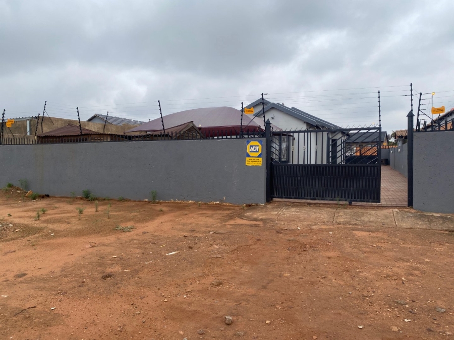 3 Bedroom Property for Sale in Soshanguve East Ext 3 Gauteng