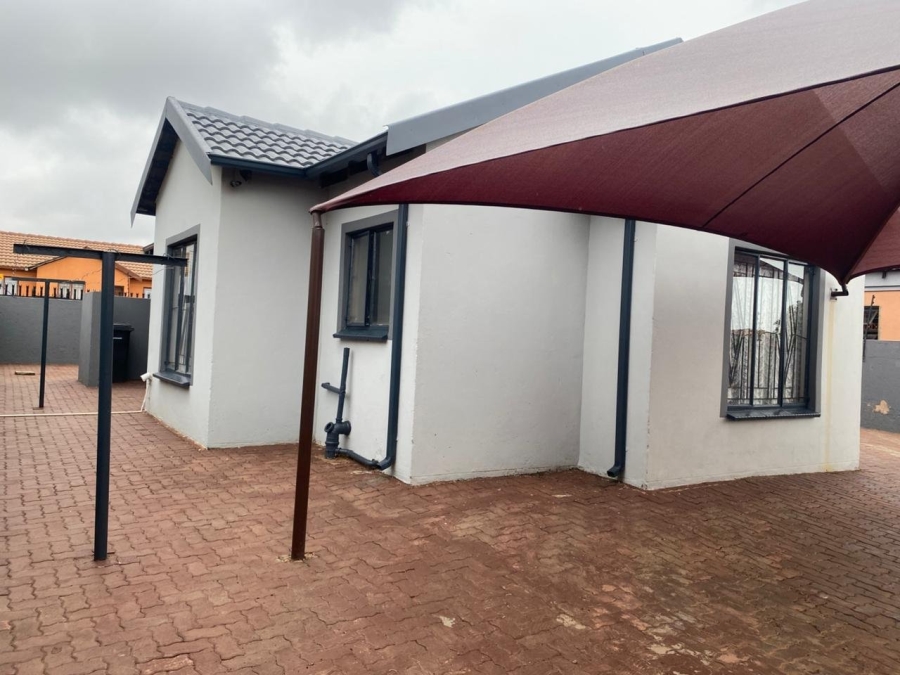 3 Bedroom Property for Sale in Soshanguve East Ext 3 Gauteng