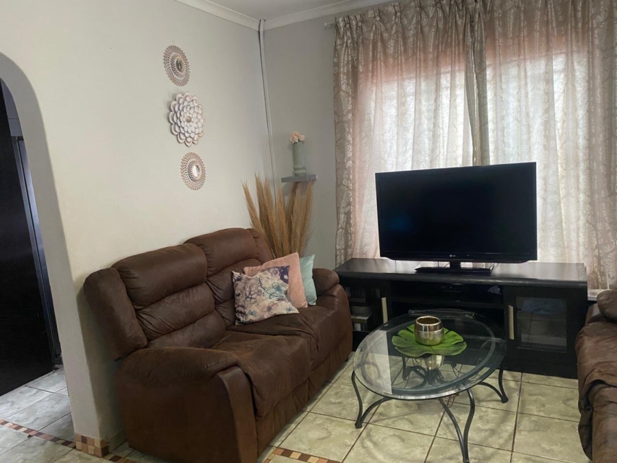 3 Bedroom Property for Sale in Soshanguve East Ext 3 Gauteng