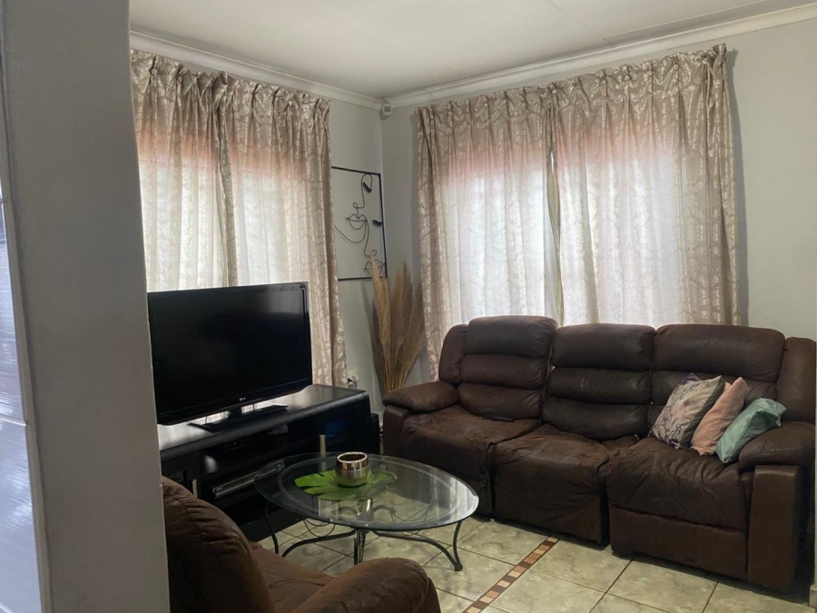 3 Bedroom Property for Sale in Soshanguve East Ext 3 Gauteng