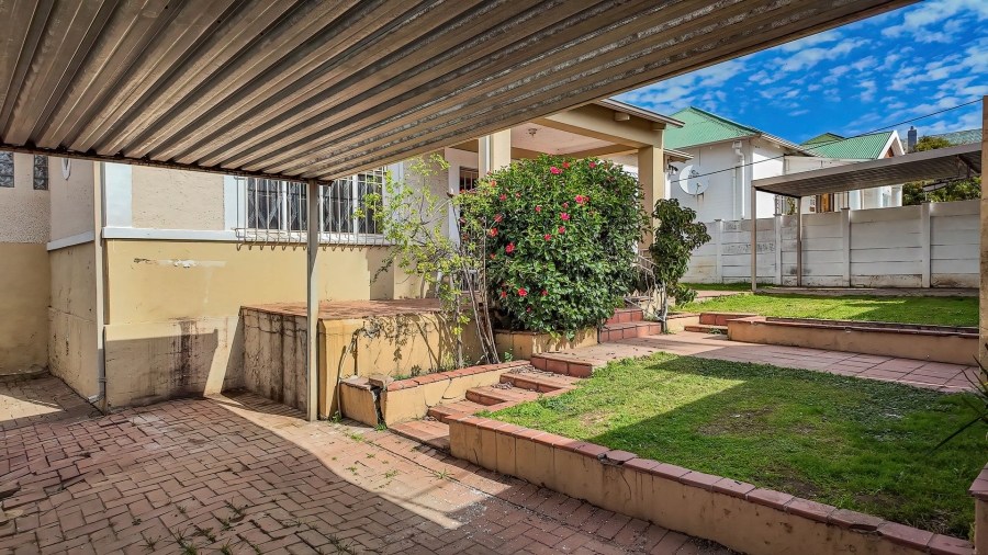 4 Bedroom Property for Sale in Orange Grove Gauteng