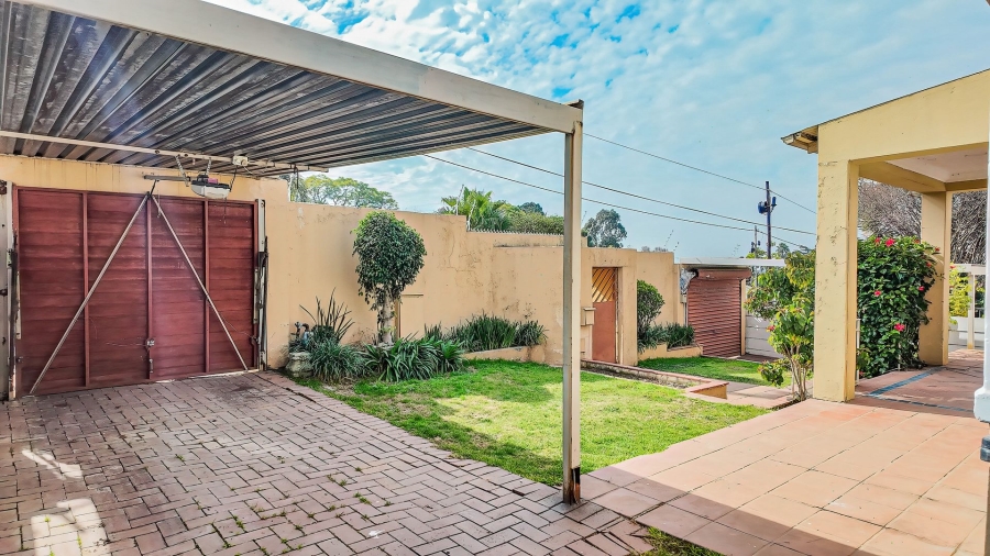 4 Bedroom Property for Sale in Orange Grove Gauteng