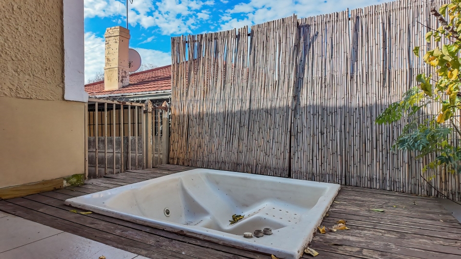 4 Bedroom Property for Sale in Orange Grove Gauteng