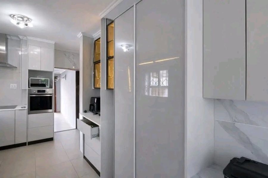 4 Bedroom Property for Sale in Magaliesberg Country Estate Gauteng