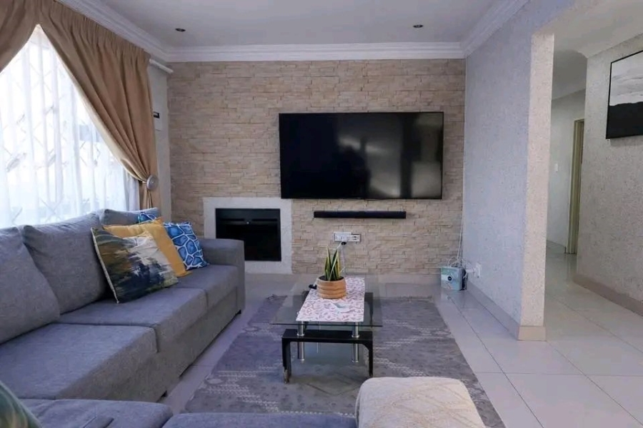4 Bedroom Property for Sale in Magaliesberg Country Estate Gauteng