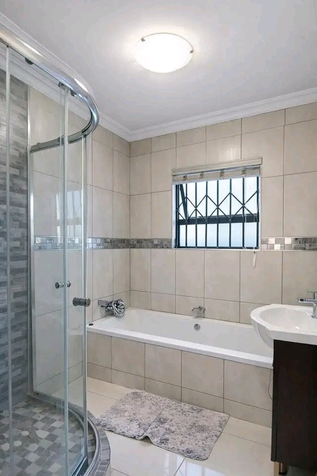 4 Bedroom Property for Sale in Magaliesberg Country Estate Gauteng