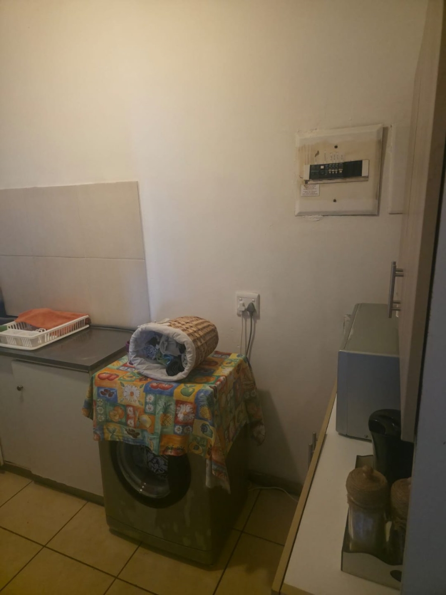 To Let 1 Bedroom Property for Rent in Gerdview Gauteng