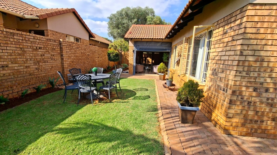 2 Bedroom Property for Sale in Boardwalk Gauteng