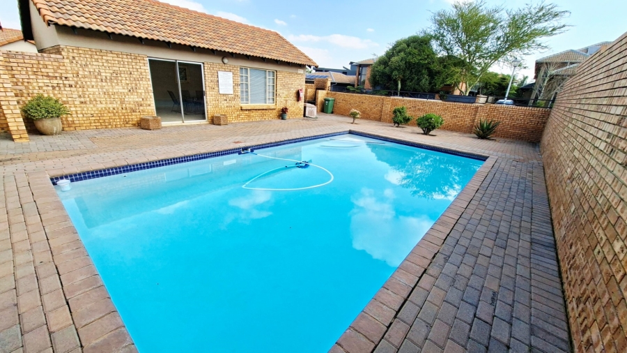 2 Bedroom Property for Sale in Boardwalk Gauteng
