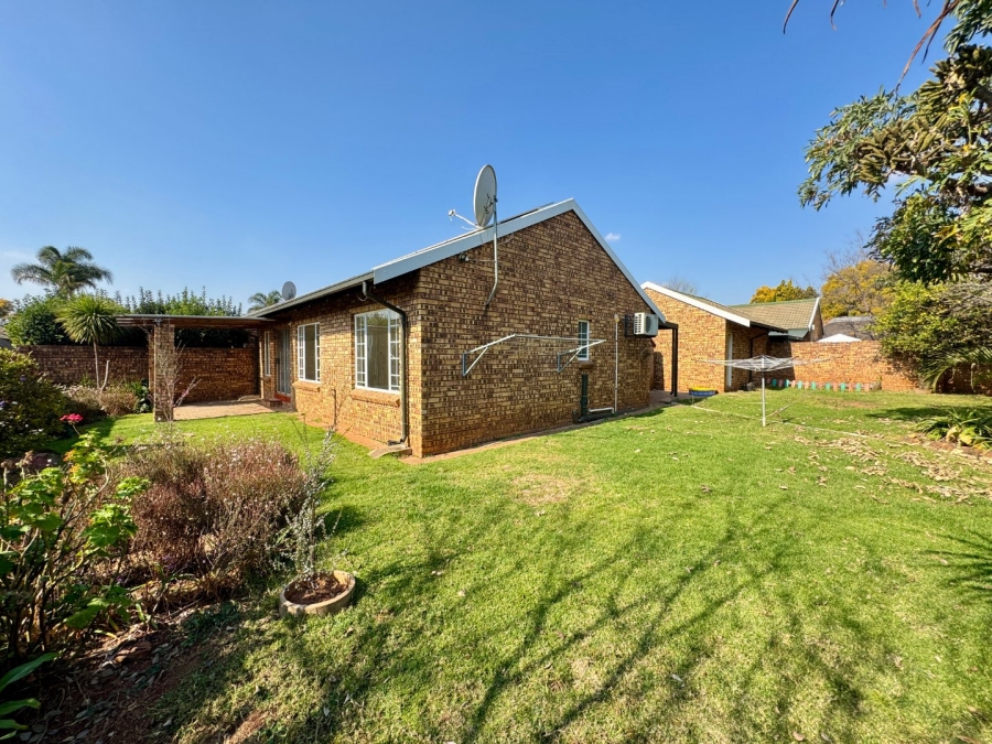 To Let 3 Bedroom Property for Rent in Highveld Gauteng