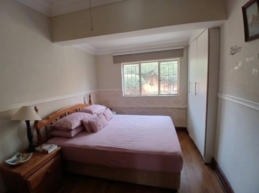 5 Bedroom Property for Sale in Garsfontein Gauteng
