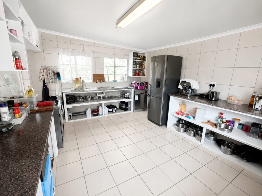 Commercial Property for Sale in Oog Van Boekenhoutskloof Alias Tweefonte Gauteng