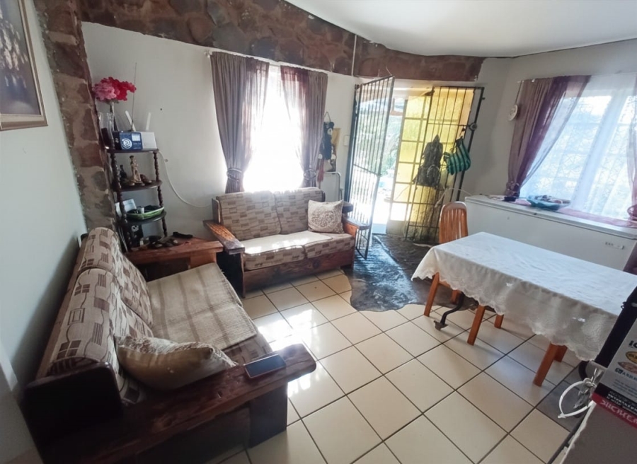 Commercial Property for Sale in Oog Van Boekenhoutskloof Alias Tweefonte Gauteng