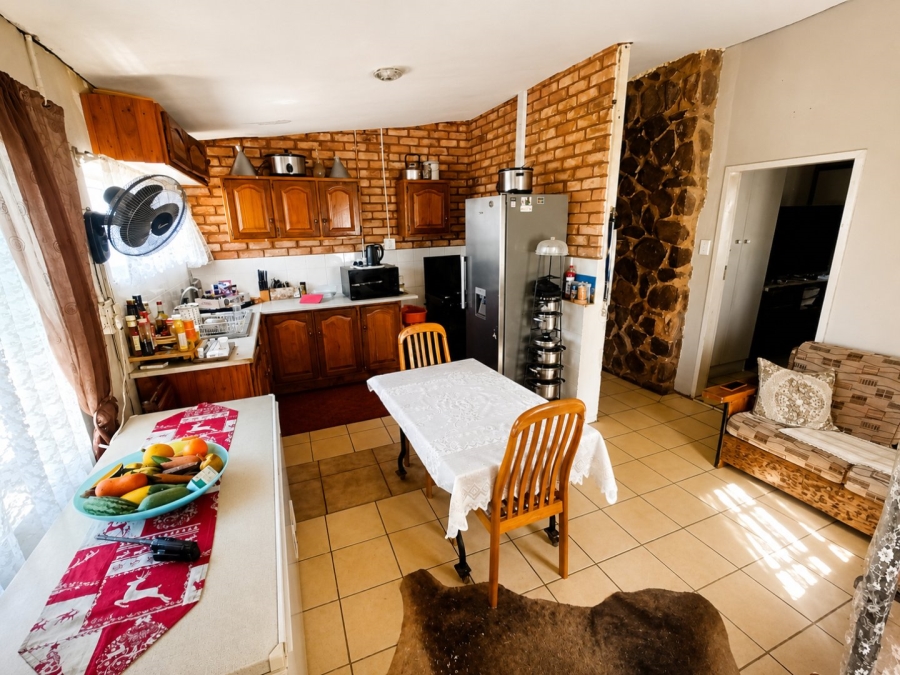 Commercial Property for Sale in Oog Van Boekenhoutskloof Alias Tweefonte Gauteng