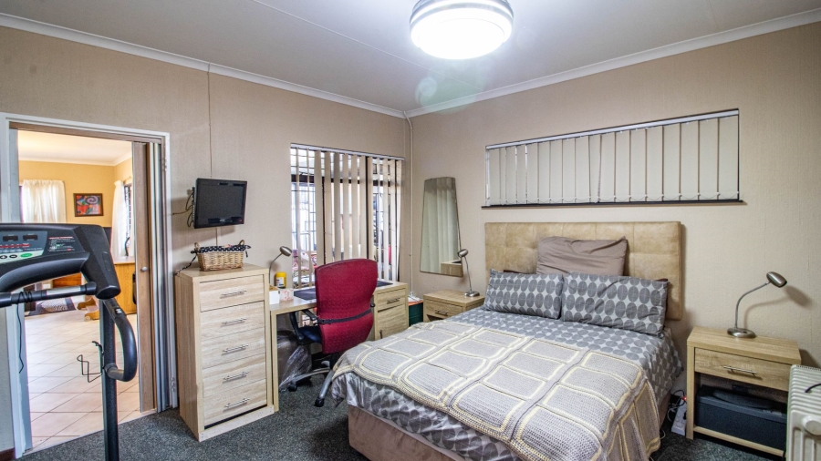 3 Bedroom Property for Sale in Alan Manor Gauteng