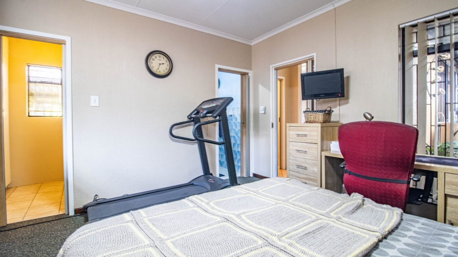 3 Bedroom Property for Sale in Alan Manor Gauteng