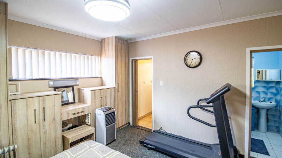 3 Bedroom Property for Sale in Alan Manor Gauteng
