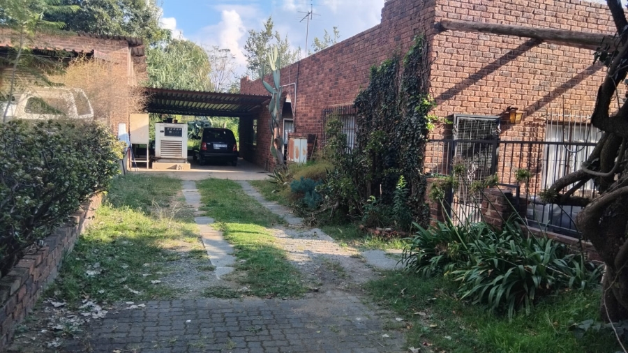 Commercial Property for Sale in Glen Austin Gauteng