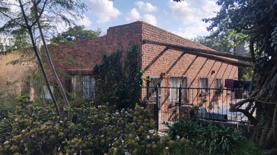 Commercial Property for Sale in Glen Austin Gauteng