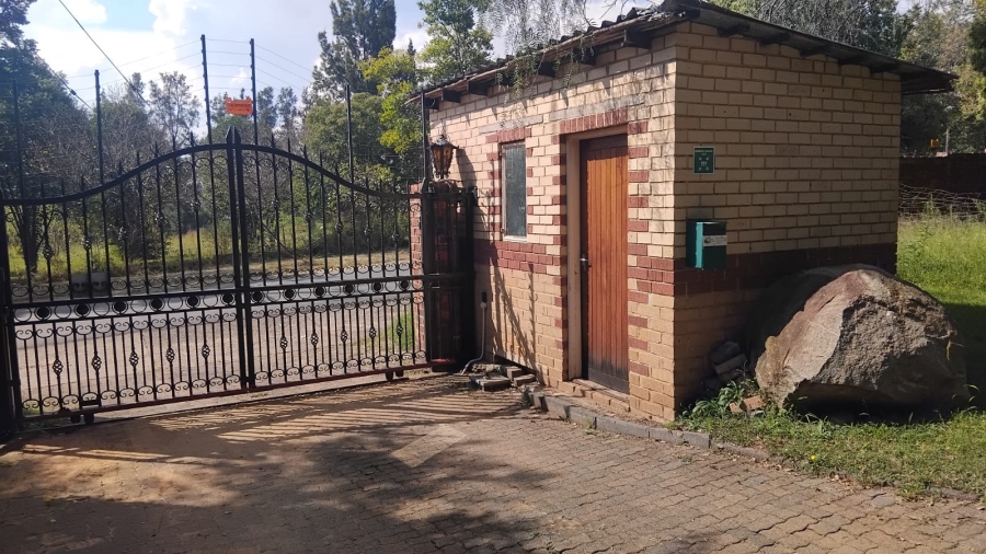 Commercial Property for Sale in Glen Austin Gauteng