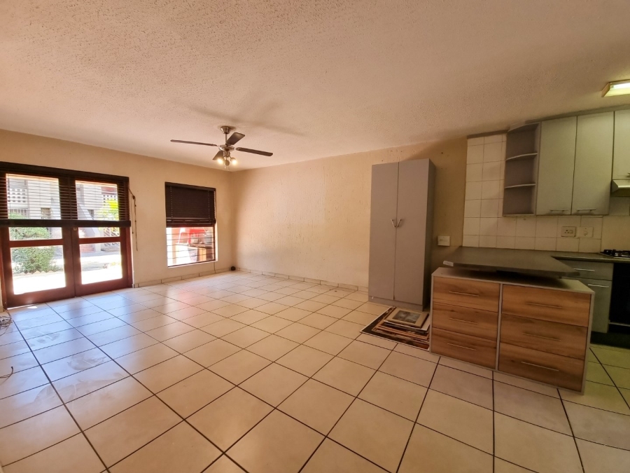 To Let 2 Bedroom Property for Rent in New Market Park Gauteng