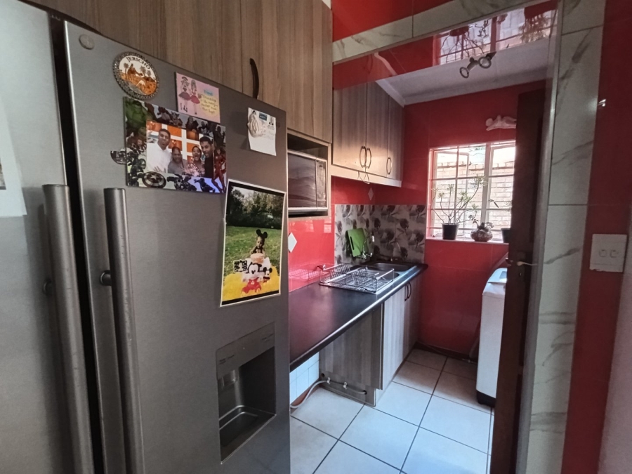 3 Bedroom Property for Sale in Val de Grace Gauteng