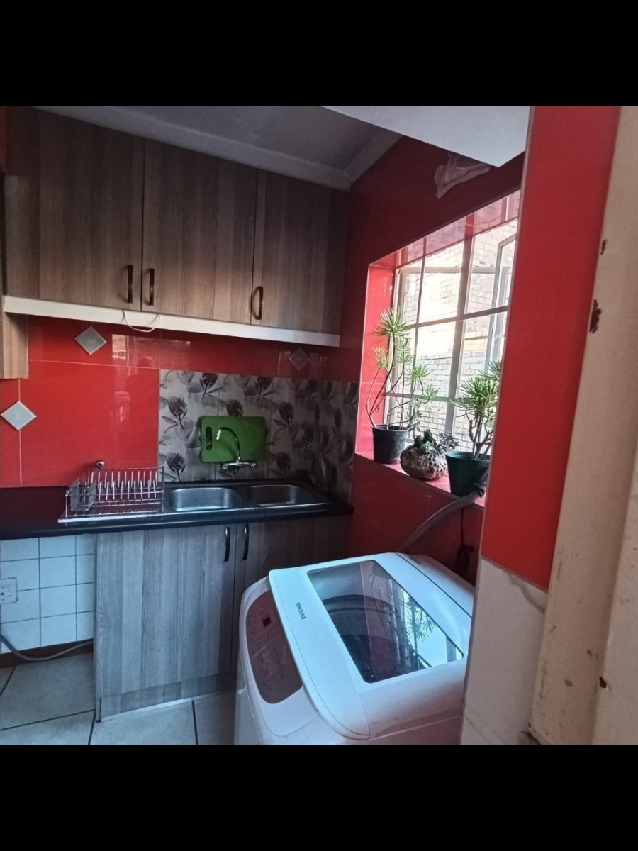 3 Bedroom Property for Sale in Val de Grace Gauteng