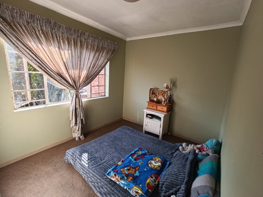 3 Bedroom Property for Sale in Val de Grace Gauteng