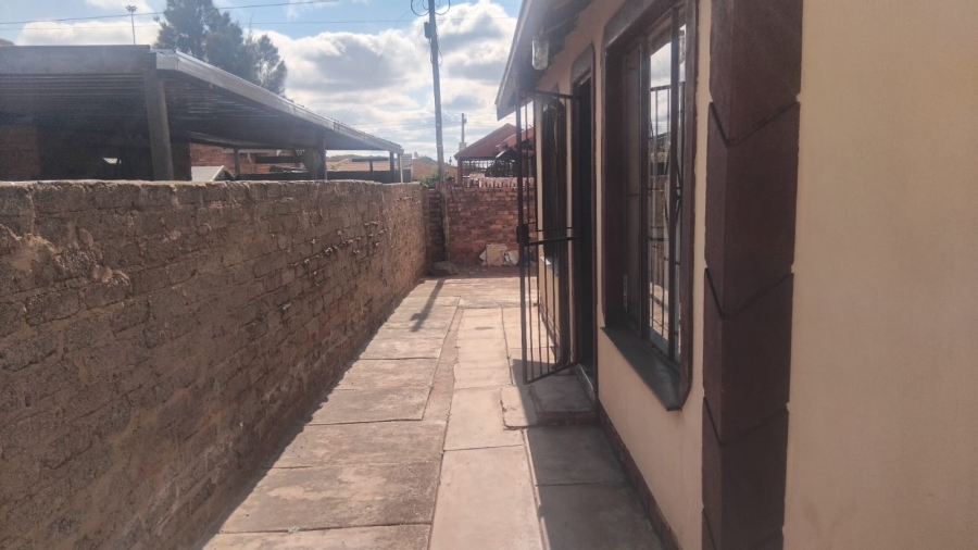 2 Bedroom Property for Sale in Ga-Rankuwa Unit 1 Gauteng