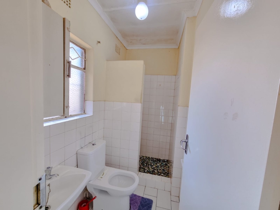  Bedroom Property for Sale in Rondebult Gauteng