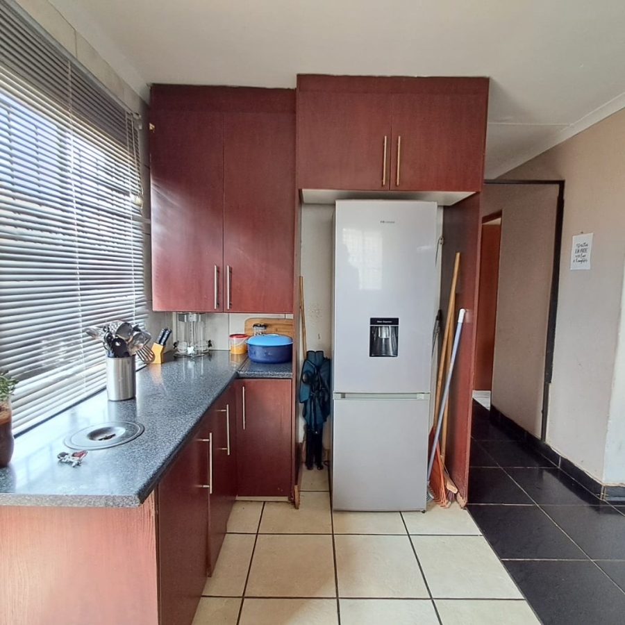 3 Bedroom Property for Sale in Dawn Park Gauteng