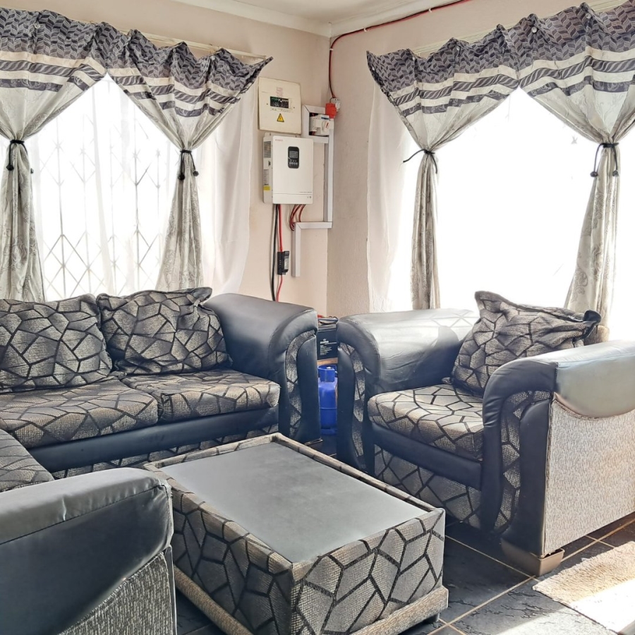 3 Bedroom Property for Sale in Dawn Park Gauteng