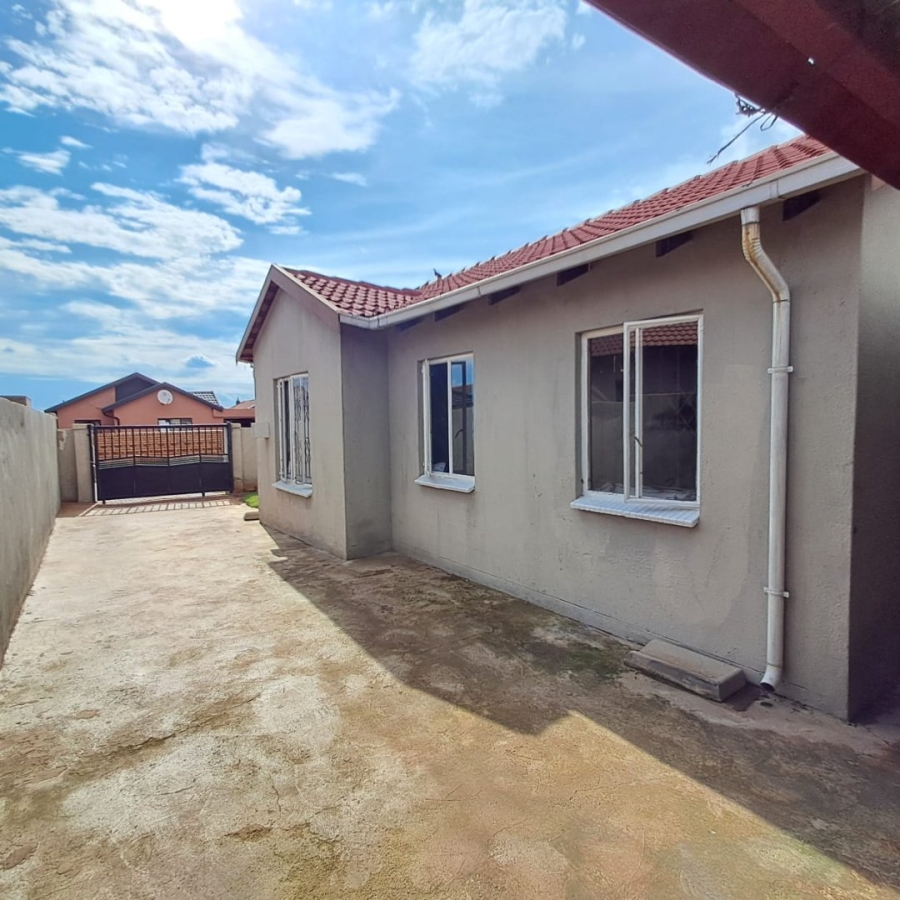 3 Bedroom Property for Sale in Dawn Park Gauteng