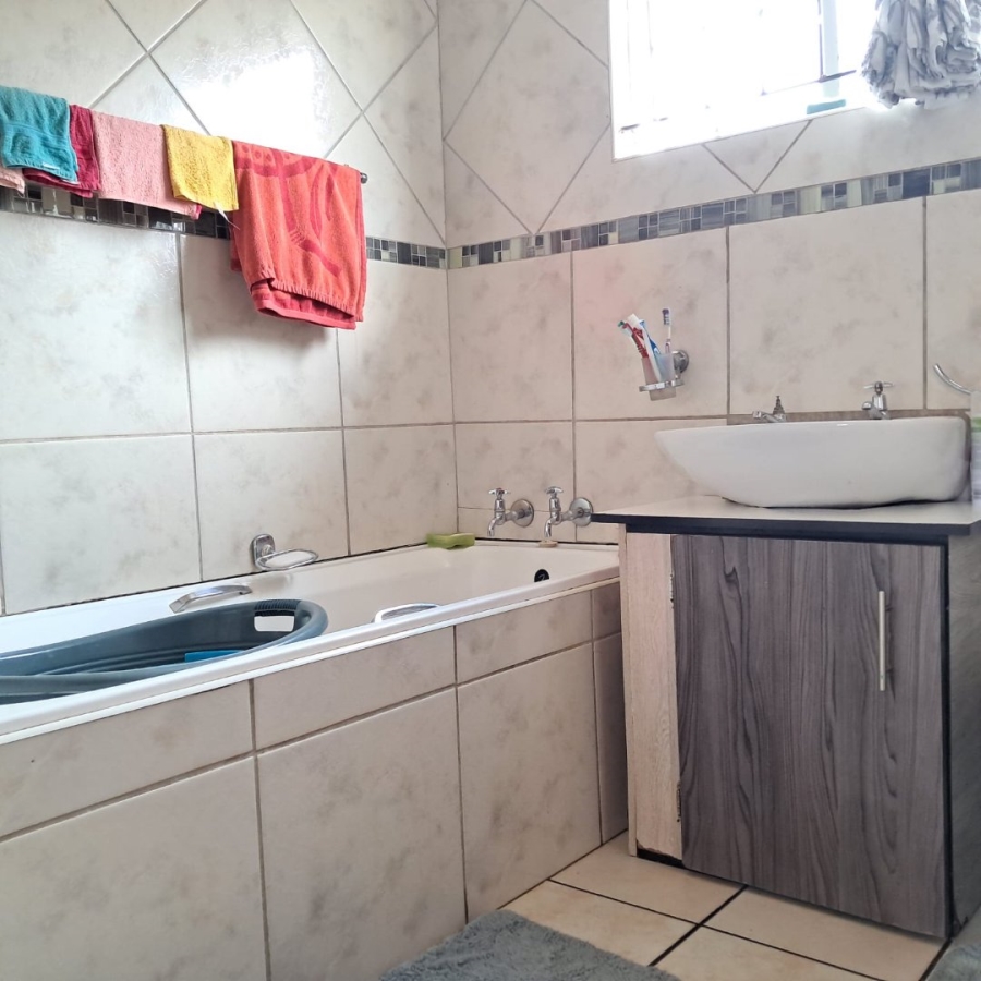 3 Bedroom Property for Sale in Dawn Park Gauteng