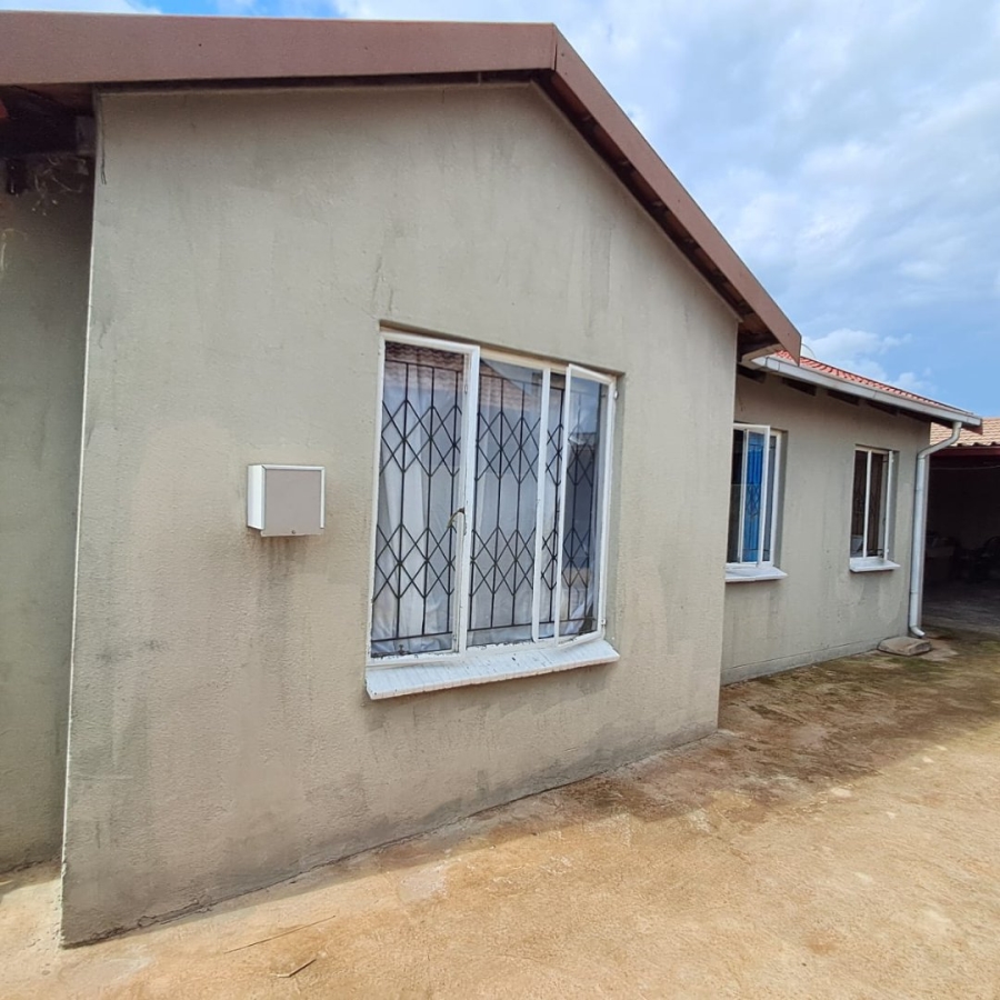 3 Bedroom Property for Sale in Dawn Park Gauteng