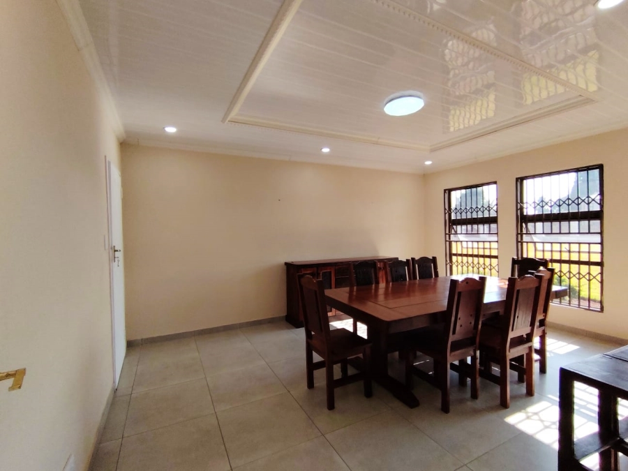 7 Bedroom Property for Sale in Sonneveld Gauteng
