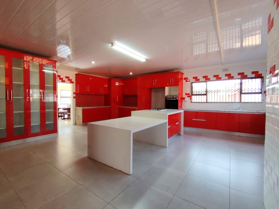 7 Bedroom Property for Sale in Sonneveld Gauteng