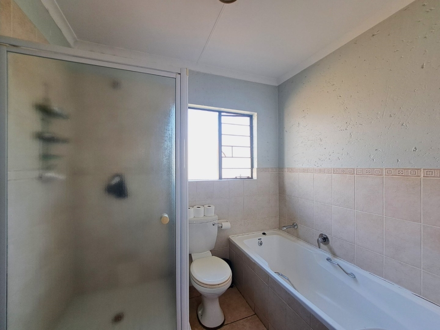 2 Bedroom Property for Sale in Northgate Gauteng