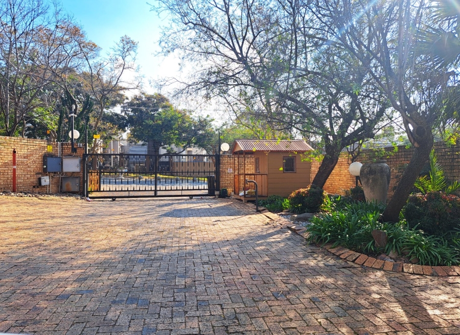 2 Bedroom Property for Sale in Northgate Gauteng