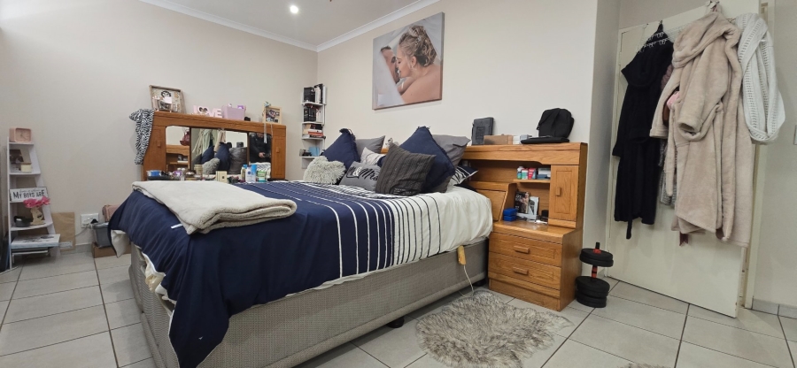To Let 3 Bedroom Property for Rent in Brackendowns Gauteng