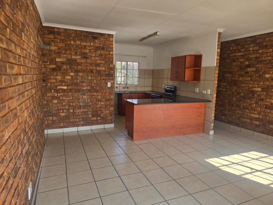 To Let 2 Bedroom Property for Rent in Witfield Gauteng
