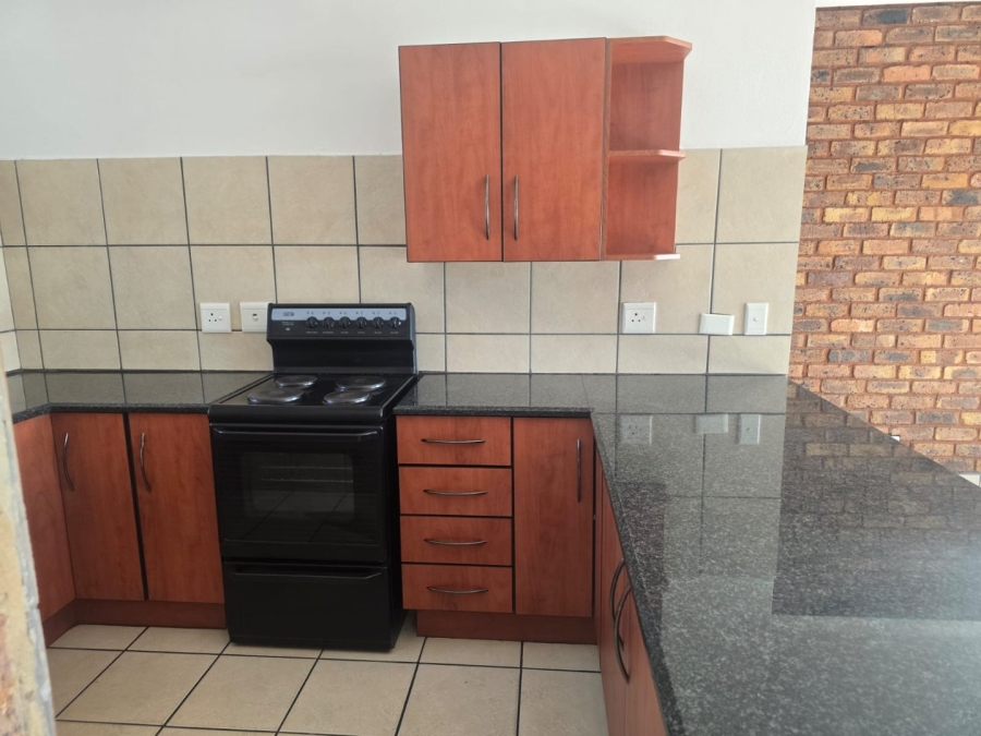 To Let 2 Bedroom Property for Rent in Witfield Gauteng