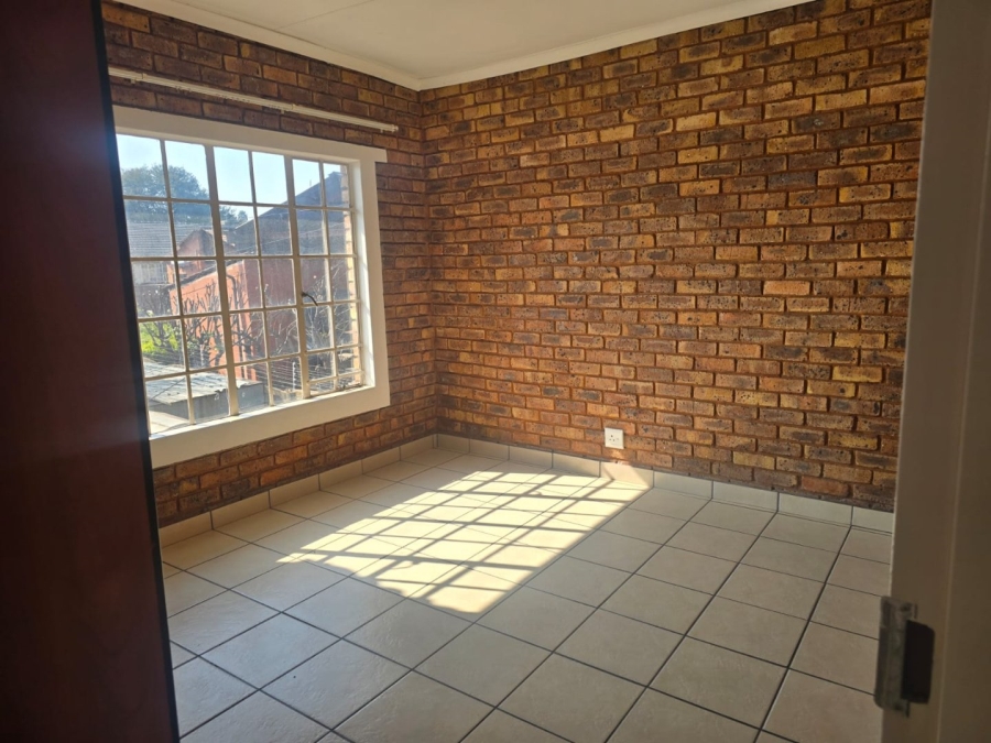To Let 2 Bedroom Property for Rent in Witfield Gauteng