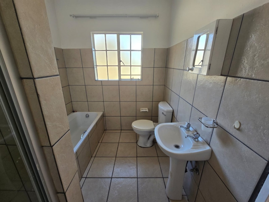 To Let 2 Bedroom Property for Rent in Witfield Gauteng