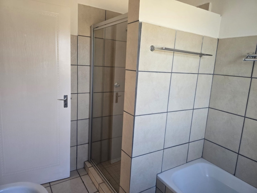 To Let 2 Bedroom Property for Rent in Witfield Gauteng