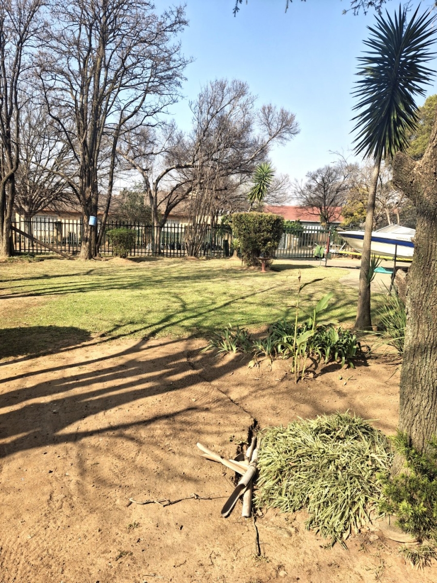  Bedroom Property for Sale in Morehill Gauteng