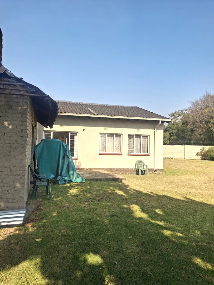  Bedroom Property for Sale in Morehill Gauteng