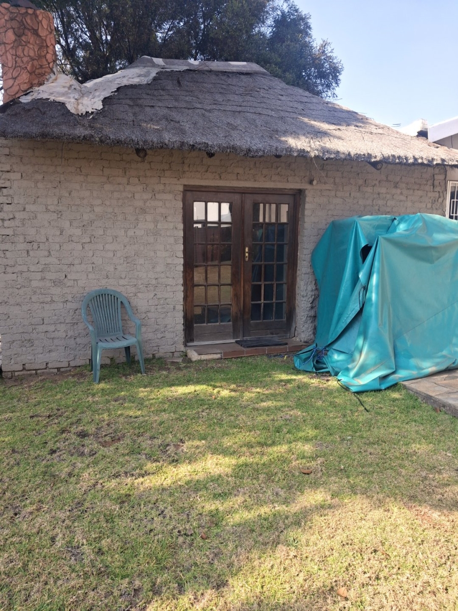  Bedroom Property for Sale in Morehill Gauteng