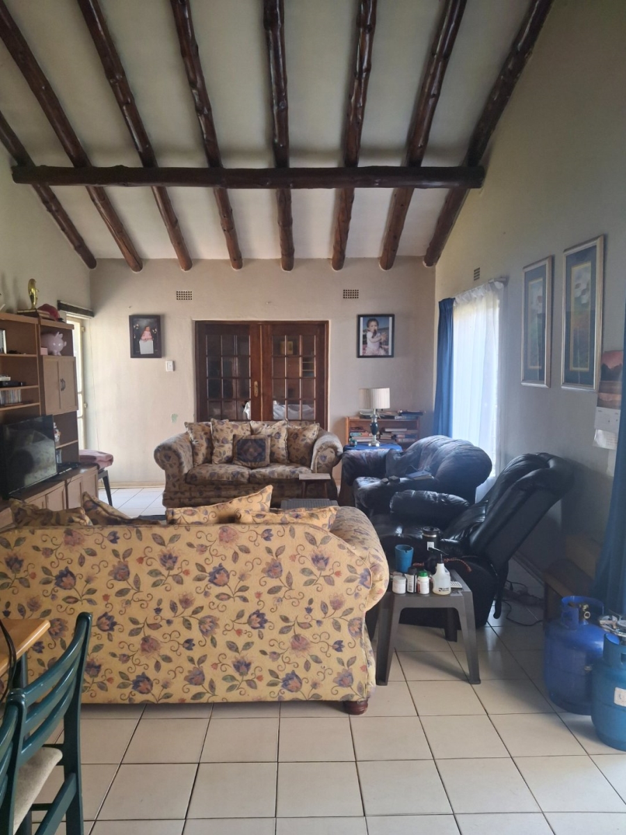  Bedroom Property for Sale in Morehill Gauteng