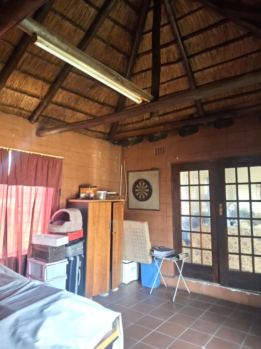  Bedroom Property for Sale in Morehill Gauteng